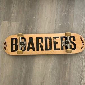 Borders skateboard